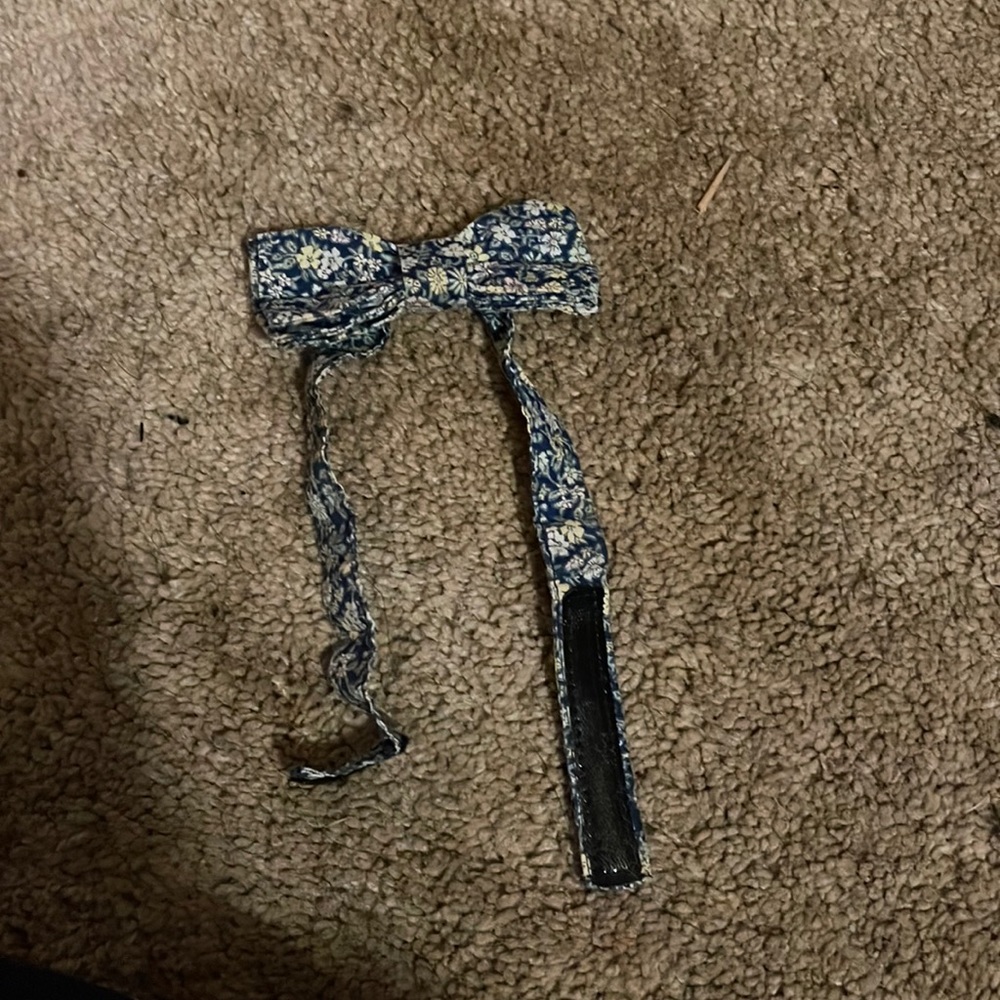 Kid bow tie